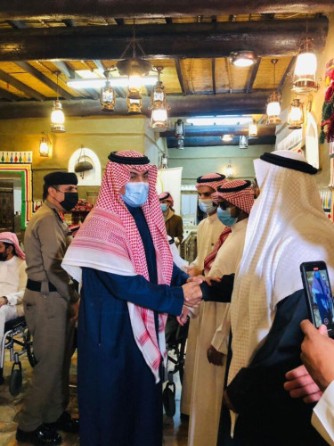 محافظ محافطة خميس مشيط يدشن برنامج خيمتنا للأشخاص ذوي الإعاقة