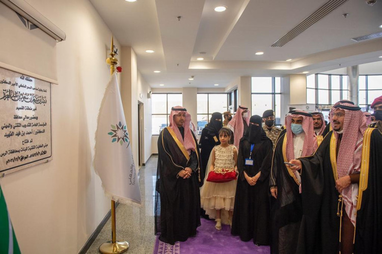يفتتح امير منطقة القصيم مشاريع المؤسسة العامة للتدريب التقني والمهني