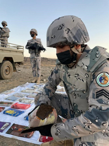 إحباط محاولة تهريب(2.8)مليون قرص إمفيتامين و(627)كيلو جراماً من مادة الحشيش و(28)طناً و(946)كيلوجراماً من مادة القات