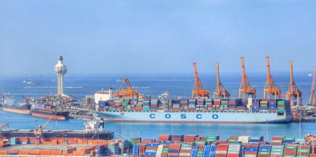 ميناء جدة الإسلامي: إيقاف حركة الملاحة لسوء الأحوال الجوية وانخفاض الرؤية