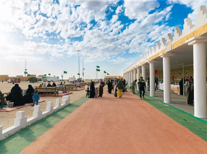 في أول أيام انطلاقه.. مهرجان الصقور بالحدود الشمالية يستقبل  10 آلاف زائر