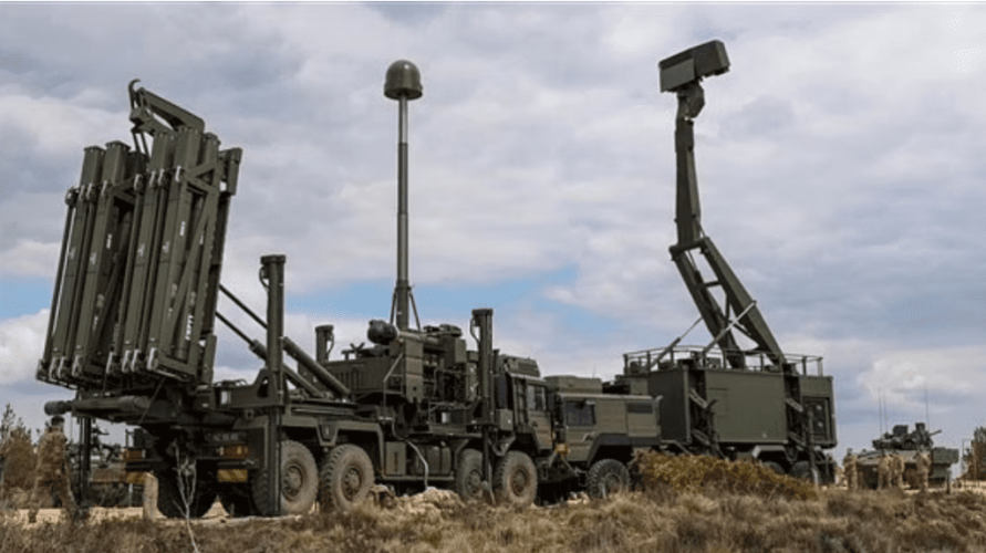 بريطانيا تنشر نظامها الصاروخي “سكاي سيبر” في بولندا مع 100 جندي