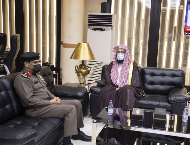 مدير عام فرع الأمر بالمعروف يزور مدير شرطة منطقة الرياض