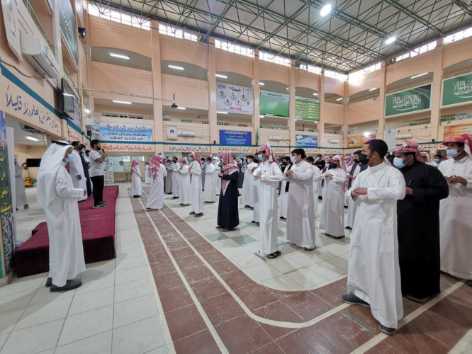بالصور.. انتظام كبير للطلاب مع العودة الحضورية الكاملة بمدارس المملكة