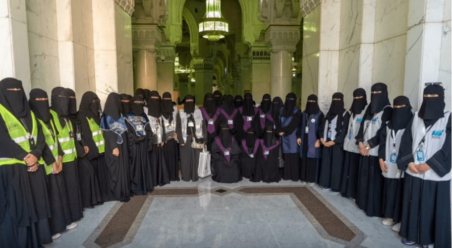 أكثر من 1000 متطوعة و14 جهة نسائية تشارك في خدمة قاصدي بيت الله الحرام