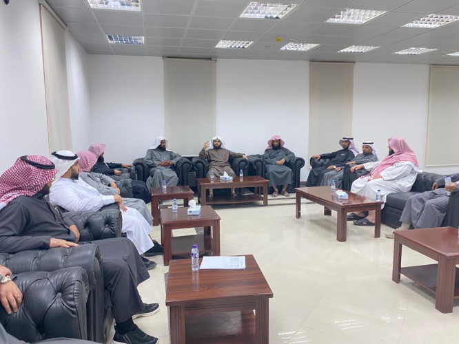 مدير عام فرع هيئة الأمر بالمعروف بمنطقة الحدود الشمالية يلتقي بمنسوبي المركز الإشرافي الغربي بعرعر