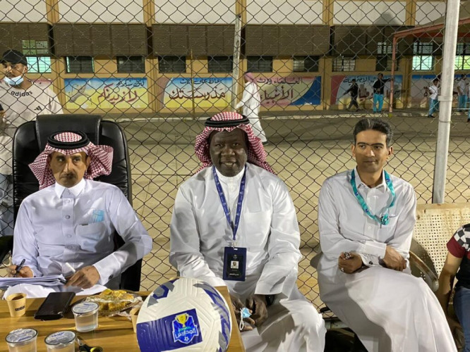 برناوي يتفقد دوري المدارس