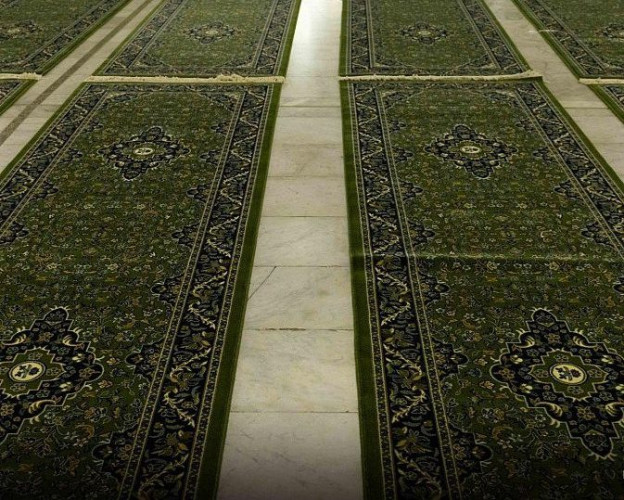 فرش(25)ألف سجادة جديدة بالمسجد الحرام