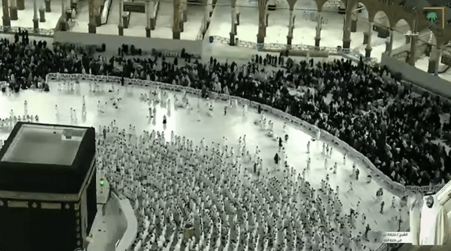 أداء صلاة الغائب في الحرمين الشريفين على الشيخ خليفة بن زايد