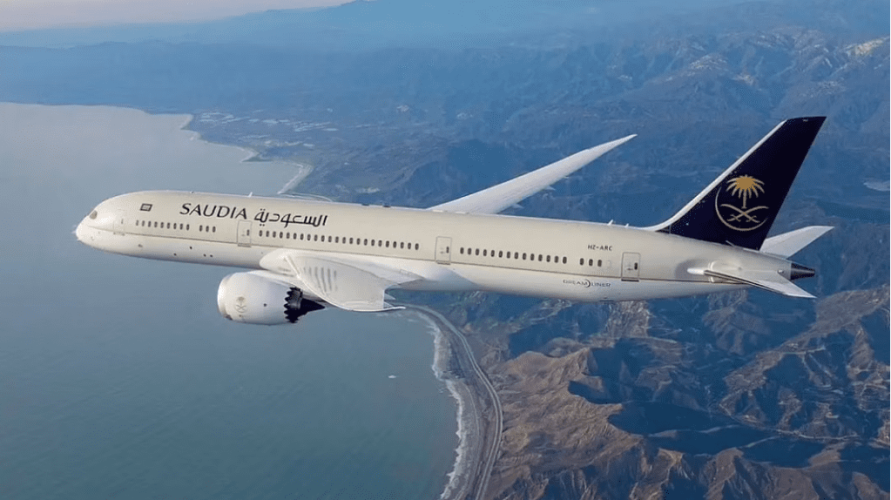 “الخطوط السعودية” تستعرض أحدث خدماتها في معرض سوق السفر العربي بدبي