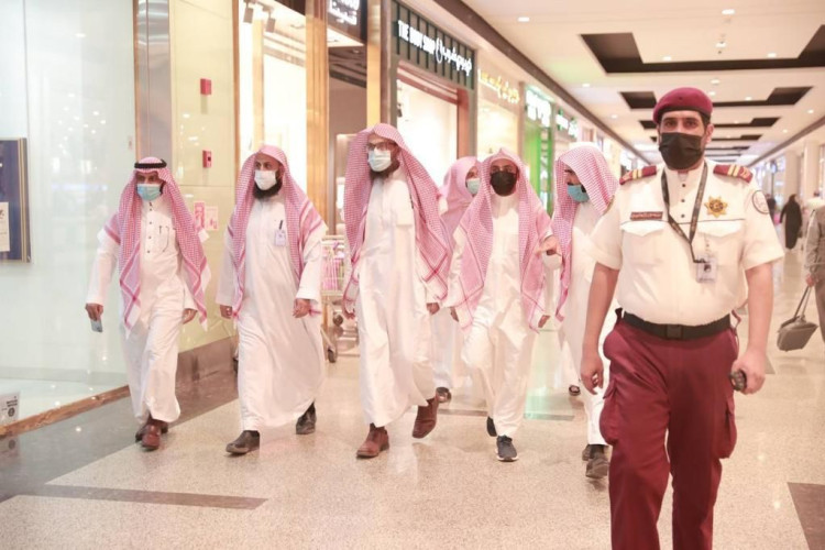 مدير عام هيئة الأمر بالمعروف بالرياض يتفقد المركز الإشرافي شمال٢