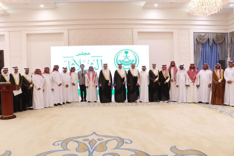 سمو محافظ الأحساء يلتقي بمنسوبي تجمع الأحساء الصحي في جلسته الأسبوعية ( الثلاثائية )