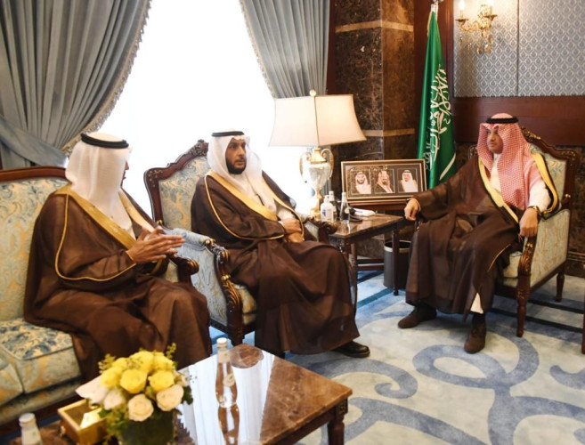 سمو محافظ الأحساء يستقبل مدير عام الشؤون الصحية بالمنطقة الشرقية