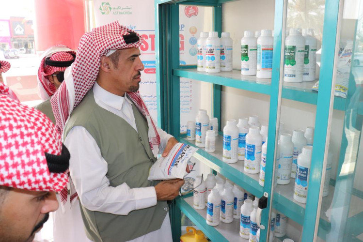 “زراعة حائل” تواصل جولاتها المكثفة في محلات بيع المبيدات والأسمدة