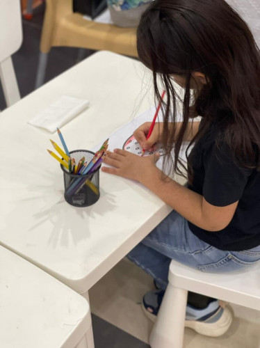 الكلية التقنية للبنات بالقويعية تقيم معرض تعريفي بالبازار في القويعية مول