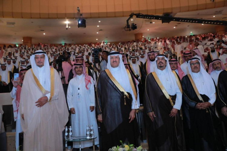 صاحب السمو الأمير سلطان بن سلمان يرعى الحفل الختامي لمعهد العاصمة النموذجي لعام ١٤٤٣هـ