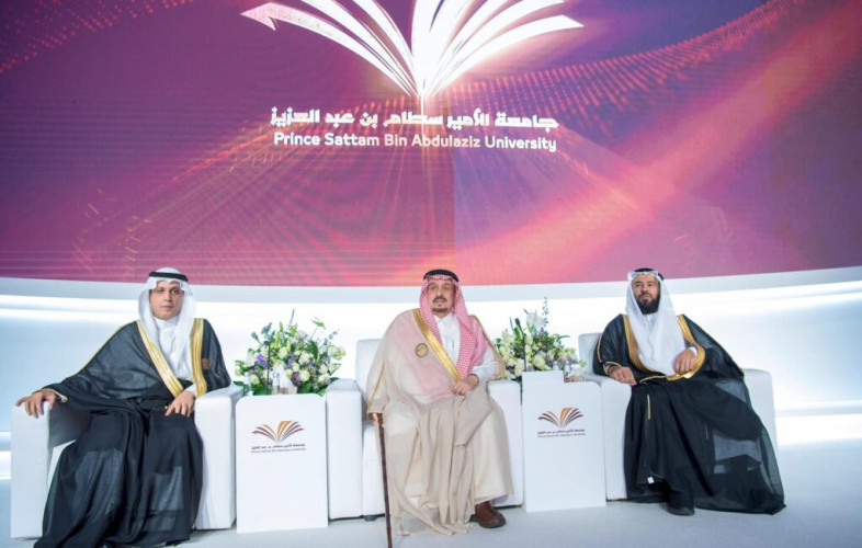 أمير الرياض يرعى حفل تخريج 1400 خريج من طلاب جامعة الأمير سطام