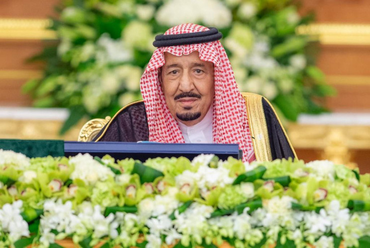 خادم الحرمين الشريفين يرأس جلسة مجلس الوزراء