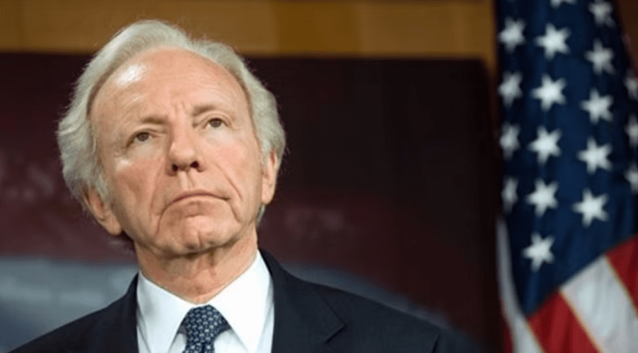 سيناتور أمريكي.. زيارة بايدن للسعودية قرار حكيم والعلاقات القوية مهمة لأمريكا والمنطقة