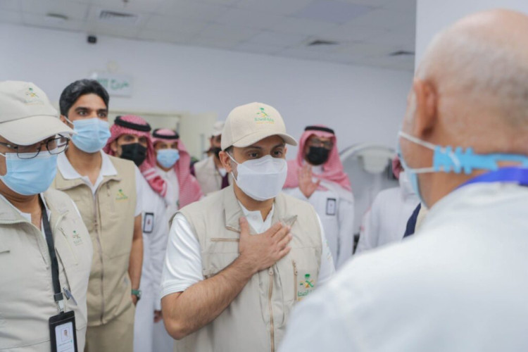 وزير الصحة يقف على سير العمل في المنشآت الصحية لخدمة ضيوف الرحمن