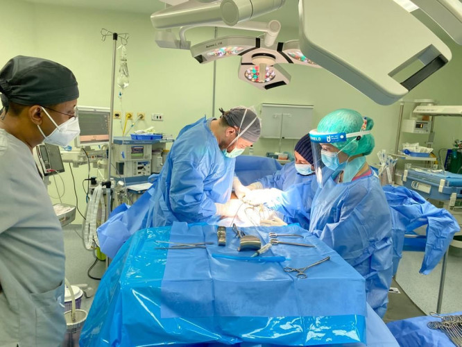 نجاح إستئصال 7 أورام ليفية من رحم مريضة بمستشفى الولادة والأطفال بنجران