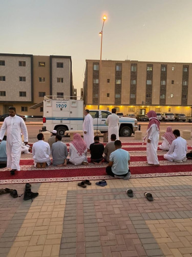 فرع الأمر بالمعروف يفعّل المصلى المتنقل في الحدائق والمتنزهات والأماكن العامة بالرياض
