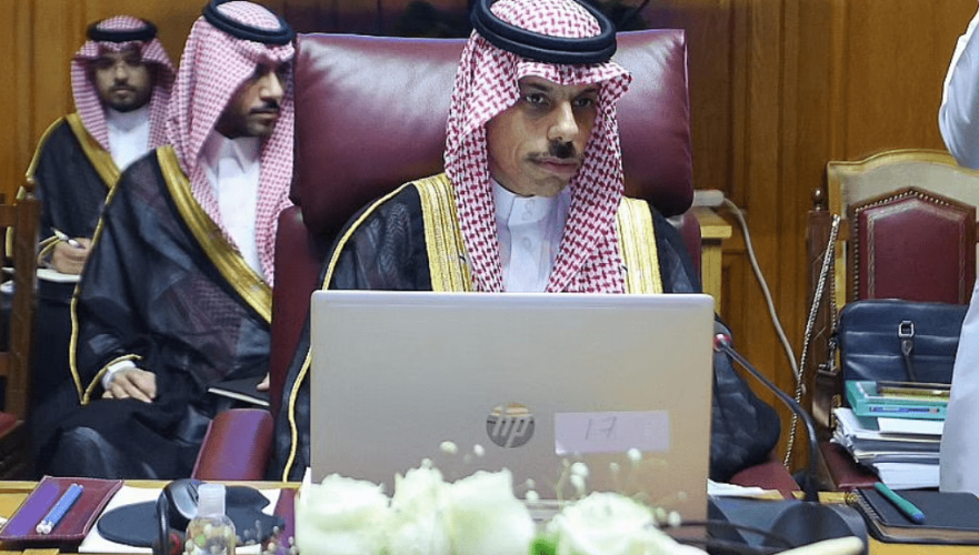 وزير الخارجية يرأس اجتماع اللجنة الوزارية العربية المعنية بمتابعة تطورات الأزمة مع إيران