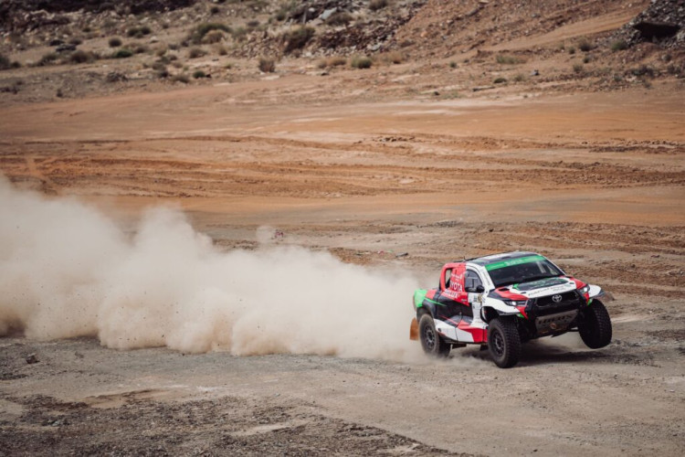 الراجحي يتصدر منافسات اليوم الأول لرالي عسير