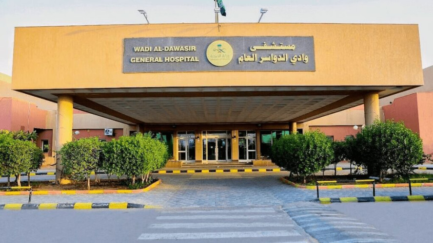 فريق طبي بمستشفى الدواسر العام ينجح في إجراء عمليتين لتغيير مفاصل ركبة لمريضتين