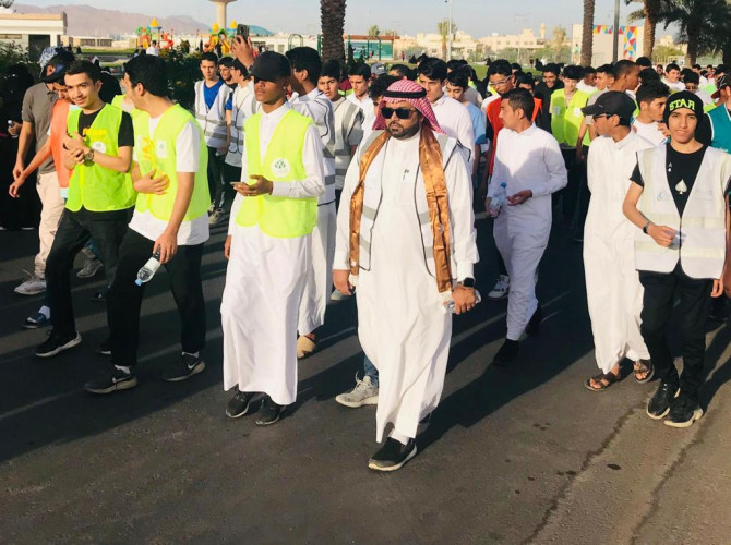 فريق بواسل المدينة التطوعي بثانوية الامير عبدالمحسن بن عبدالعزيز يشارك في تنظيم فعاليات مبادرة (كات ووك)