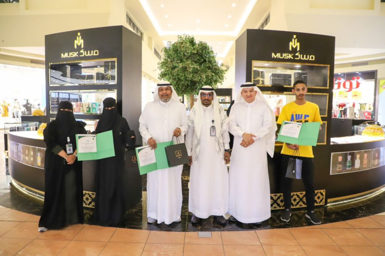 فرع هيئة الصحفيين بالمدينة يكرم الفائزين بمسابقة اليوم الوطني السعودي92