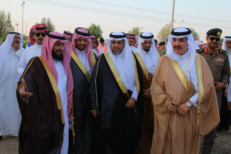 محافظ مرات يطلق حملة “عليكم بسنّتي” ضمن فعاليات مهرجان التمور بنسخته الثالثة 2022م