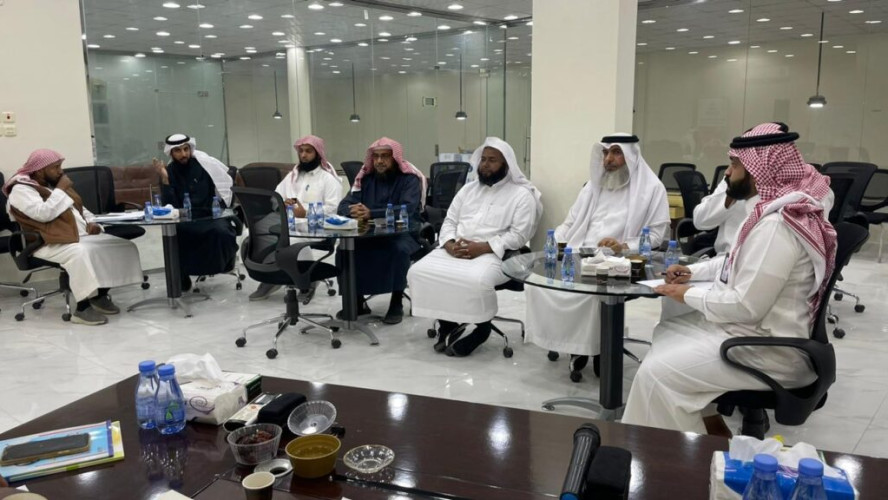 تحفيظ وادي الدواسر تكرم “ال عثيثر وآل عثمان” لجهودهما المتميزة خلال فترة عملهما بالجمعية