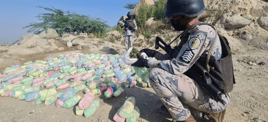 حرس الحدود يحبط تهريب 52.4 طن قات و807 كجم حشيش في عدة مناطق