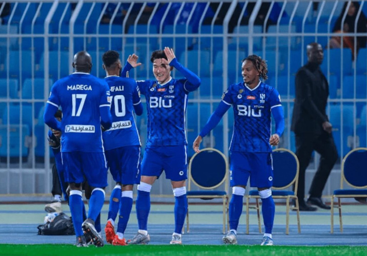 الهلال يُضيِّق الخناق على ثنائي المقدمة بثلاثية الباطن