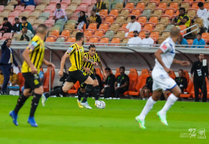 اتحاد جدة يتخطى التعاون بثلاثية.. في دوري روشن السعودي للمحترفين