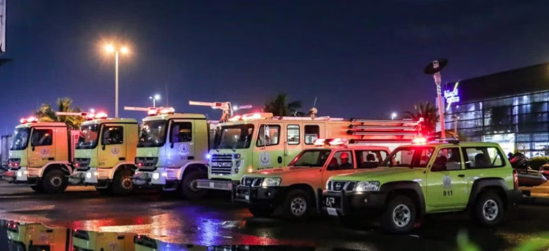 تأهبًا للحالة المطرية..”مدني جدة” ينشر آلياته ويرفع من جاهزية أفراده وضباطه