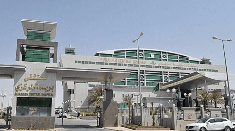 مستشفى بريدة ينهي معاناة طفلة مع ورم في الفك السفلي