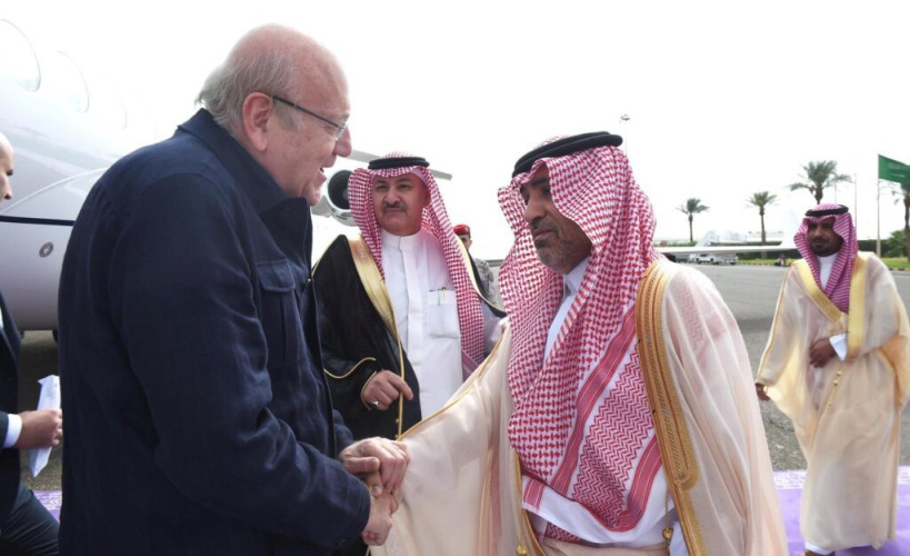 رئيس الوزراء اللبناني يصل المدينة المنورة