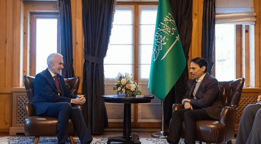 وزير الخارجية يستعرض مع الأمين العام لـ”الإنتربول” الموضوعات ذات الاهتمام المشترك