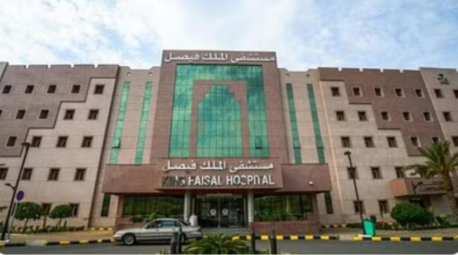 سقط من ارتفاع.. تدخل عاجل ينقذ حياة شاب بالطائف من شلل رباعي