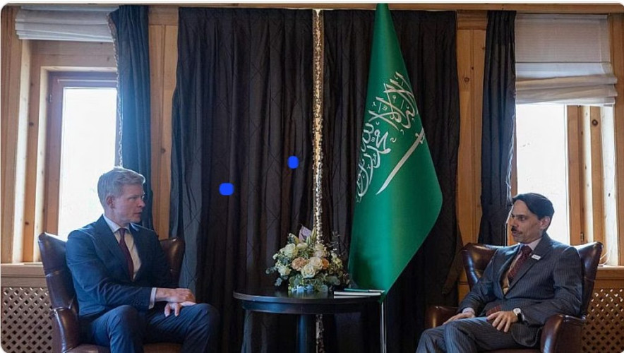 “فيصل بن فرحان” يلتقي المبعوث الأممي الخاص إلى اليمن