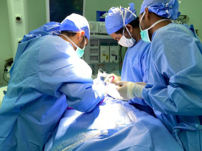 زراعة أسنان لمريضة بعد تأهيل الفك بنجران