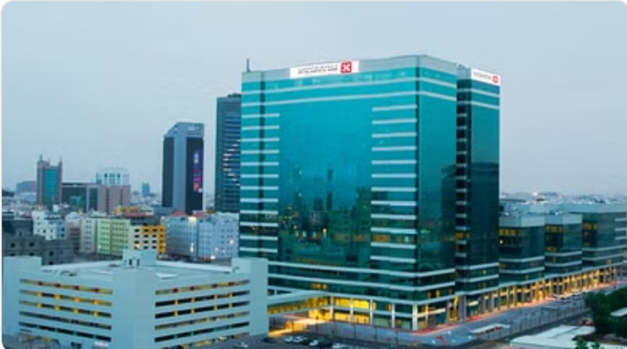 مستشفى سليمان الحبيب بالخبر يُنقذ ستينيًّا من تَصَلب الشرايين بزراعة منظم بلا أسلاك