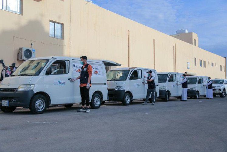 ساعد الخيرية بعرعر توزع اكثر من 1000 وجبة إفطار صائم في اليوم الأول