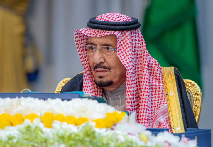 خادم الحرمين الشريفين يرأس جلسة مجلس الوزراء