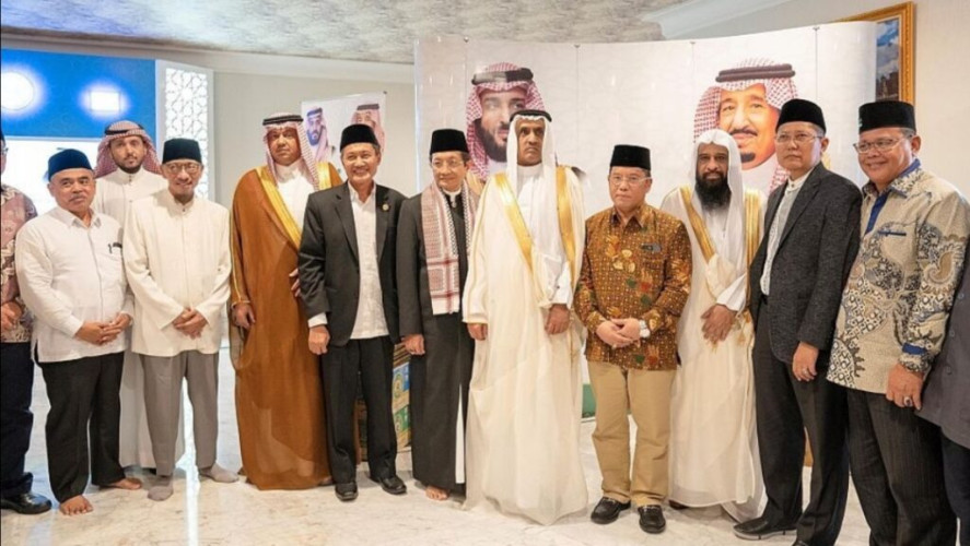 مركز الملك سلمان للإغاثة يوزع 9 أطنان من السلال الغذائية في مدينة كوفو بجمهورية بنين