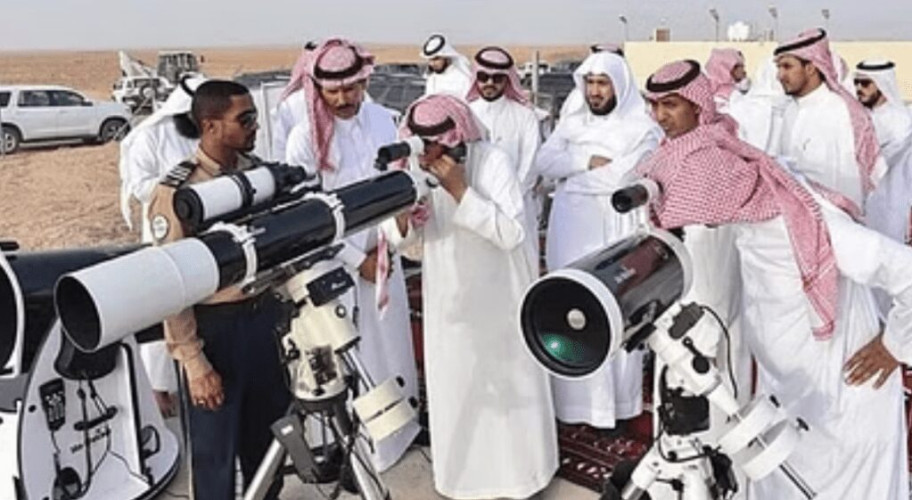 لجان الترائي تستعد لبدء تحري رؤية هلال شوال مساء اليوم