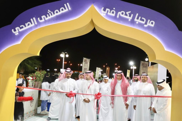 صحة بيشة ممثلة بمستشفى الولادة والأطفال تُفعل مبادرة أجاويد “الممشى الصحي”