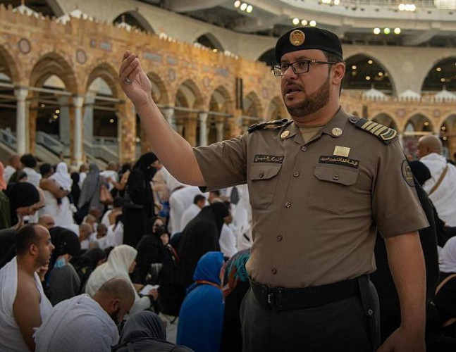 أكثر من(500)كادر أمن مدني يخدمون قاصدي المسجد الحرام خلال شهر رمضان